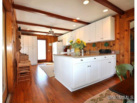 3398 Laurel Park Highway - Photo 7