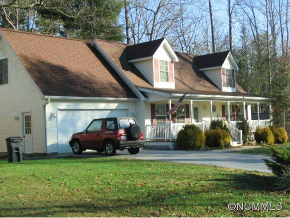 313 Hillandale Drive - Photo 2