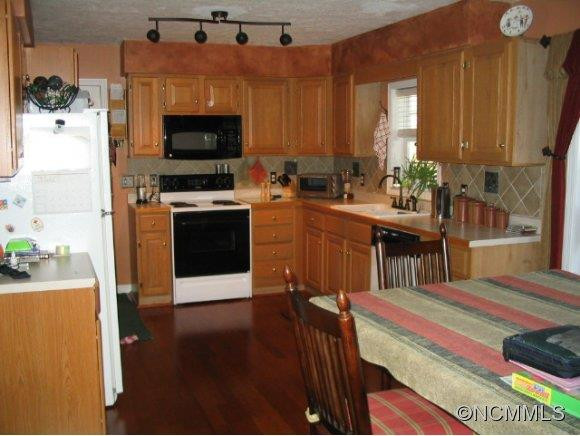 313 Hillandale Drive - Photo 6