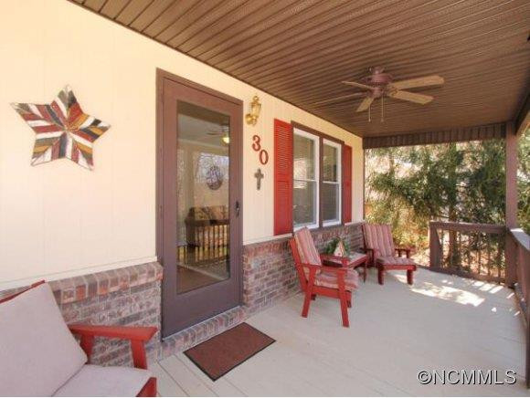 30 FRIENDSHIP LANE - Photo 15