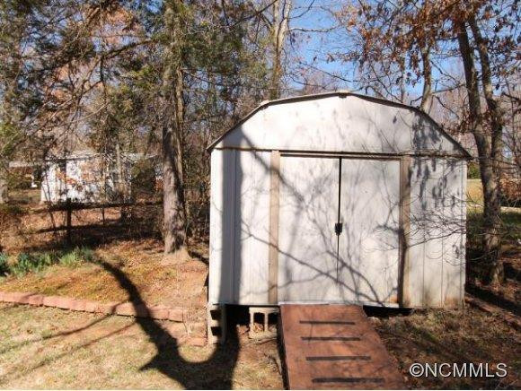 30 FRIENDSHIP LANE - Photo 23