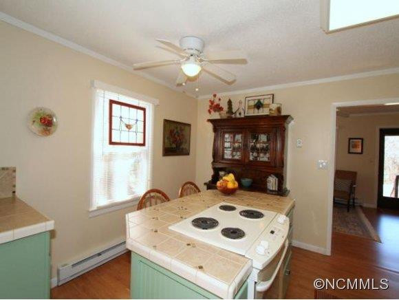 30 FRIENDSHIP LANE - Photo 6