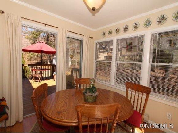 30 FRIENDSHIP LANE - Photo 8