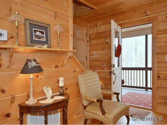910 JOHN SMITH ROAD - Photo 2