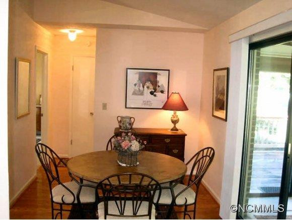218 Resada Dr - Photo 4