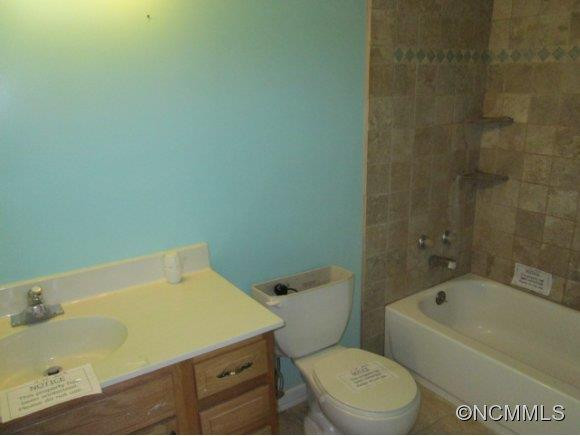 22 Mount Carmel Dr - Photo 11
