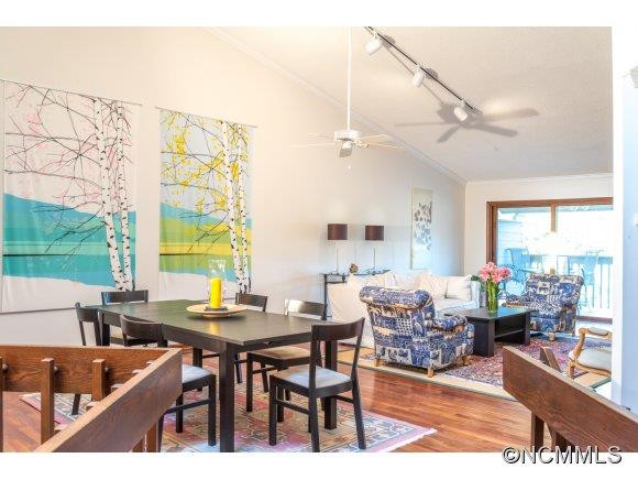 102 Timber Drive - Photo 3