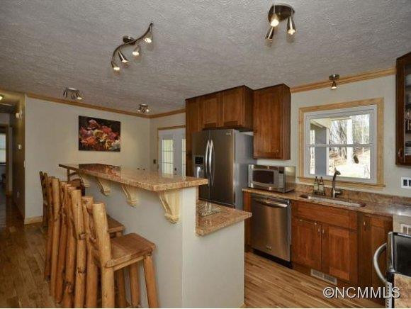 205 MEADOW WOODS DRIVE - Photo 3