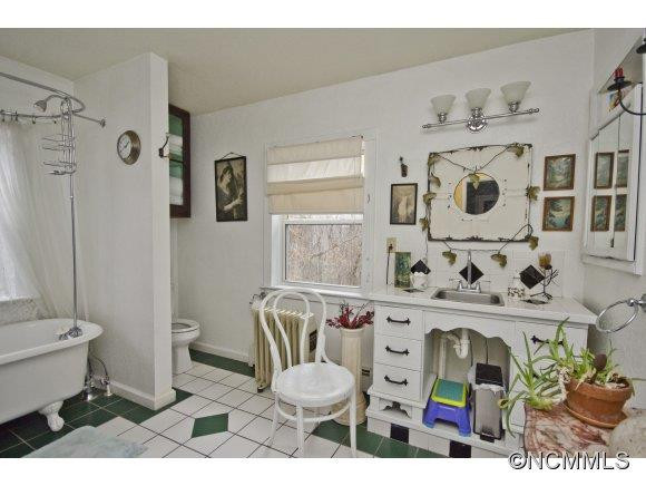 111 West Brook Street - Photo 13