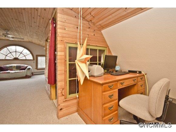 111 West Brook Street - Photo 16