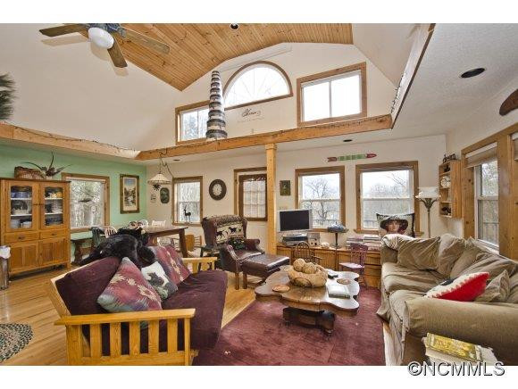 111 West Brook Street - Photo 8
