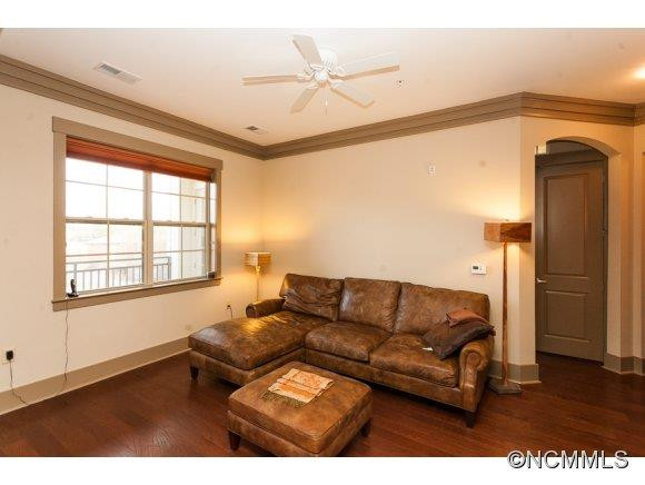 42 Schenck PKWY #306 - Photo 4