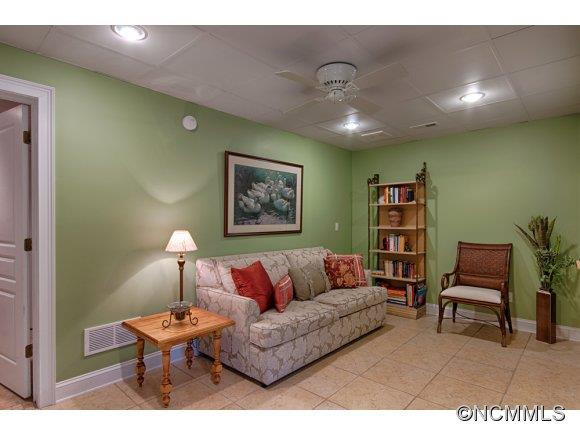 1120 Burnside - Photo 20