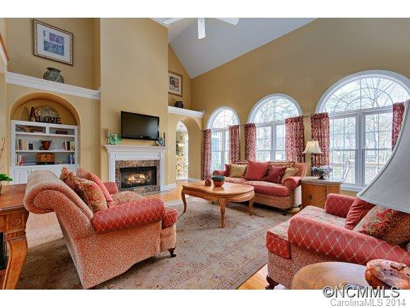 1120 Burnside - Photo 4