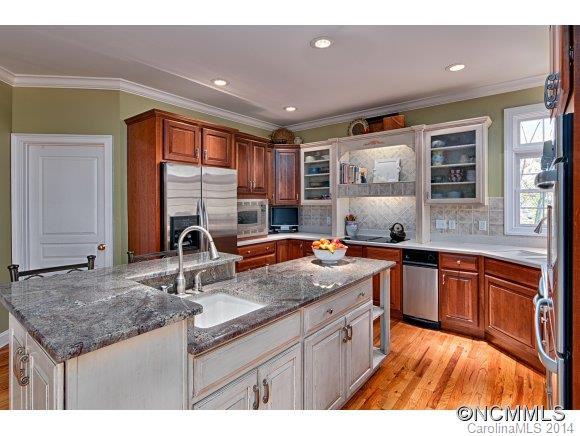 1120 Burnside - Photo 6