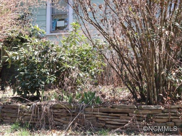 11 Eastway St - Photo 11