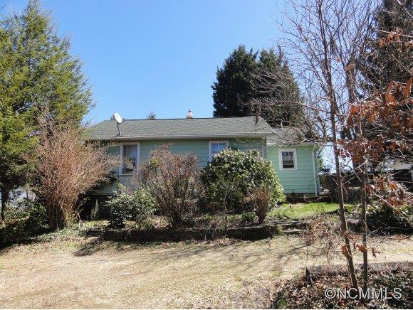 11 Eastway St - Photo 4