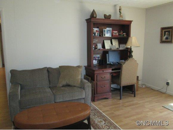 17 Reynolda Dr - Photo 12