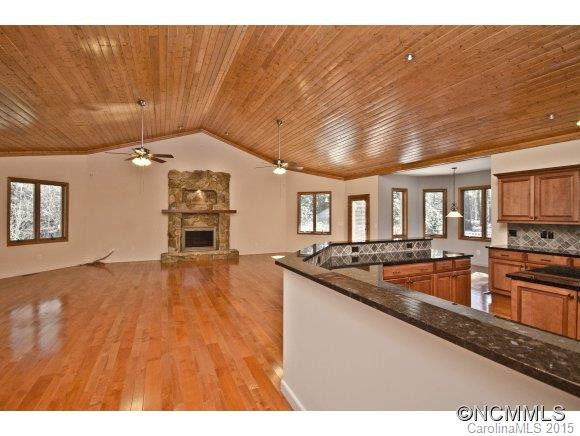106 Rockwood Drive - Photo 4