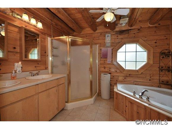 24 FREEMAN KNOLLS DRIVE - Photo 8