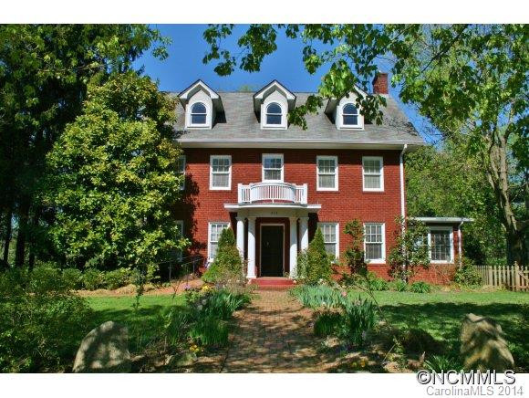 315 Montford Av