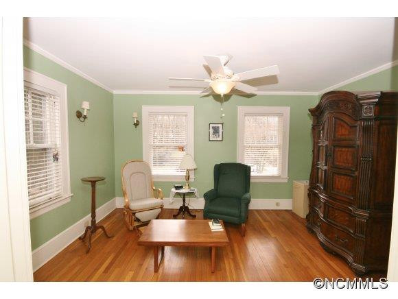 315 Montford Av - Photo 15