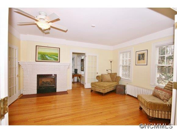 315 Montford Av - Photo 7