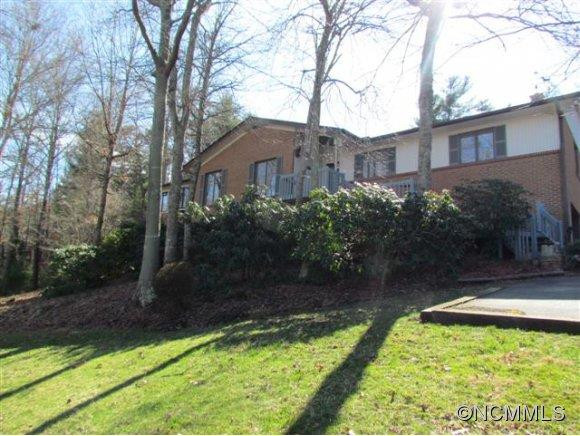 296 Woody Ln
