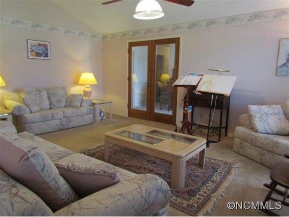 296 Woody Ln - Photo 4