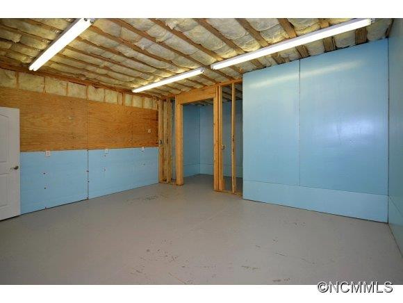 742 Camptown Road - Photo 16