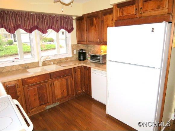 119 Carriage Walk Lane - Photo 6