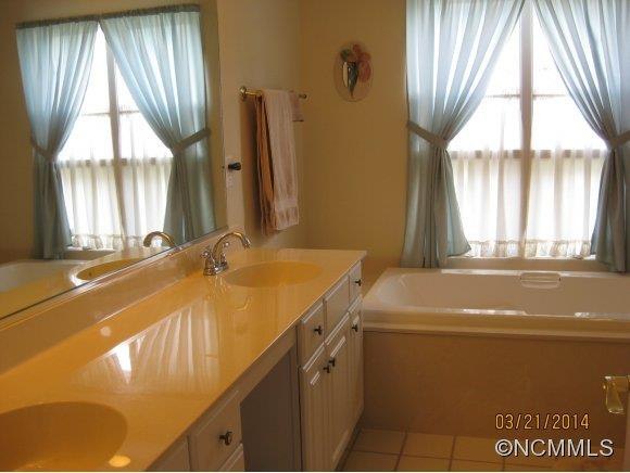 119 Carriage Walk Lane - Photo 7