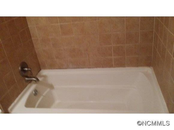 5 Fieldcrest Dr - Photo 13