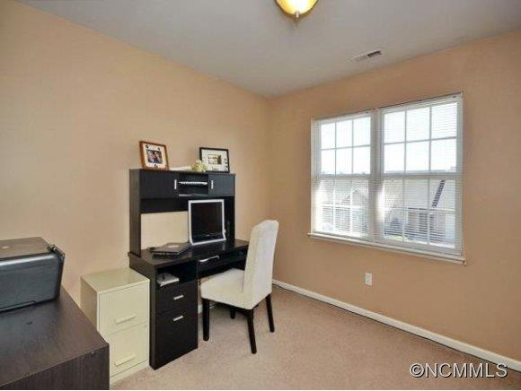 244 FARINGTON CIRCLE - Photo 16