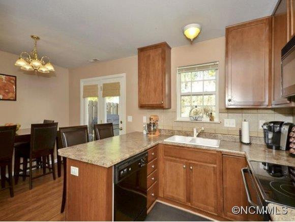 244 FARINGTON CIRCLE - Photo 8
