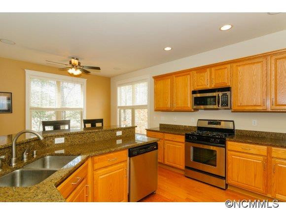 112 Mountain Drive - Photo 11
