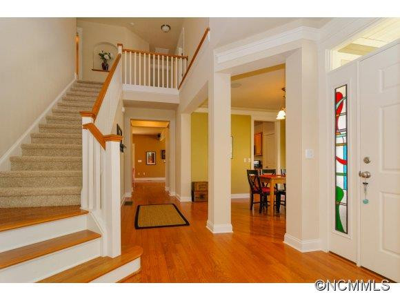 112 Mountain Drive - Photo 3
