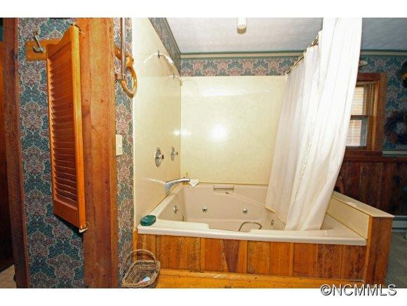 75 Mountain Meadows Lane - Photo 15