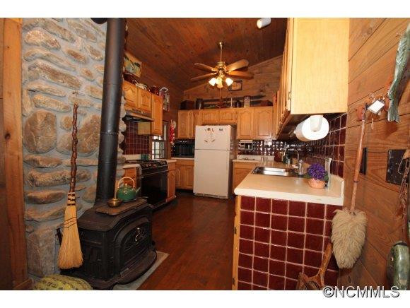 75 Mountain Meadows Lane - Photo 9
