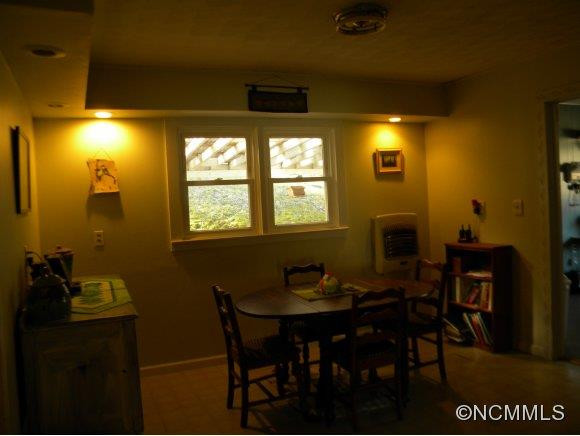 5599 NC 197 North - Photo 4