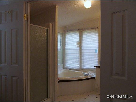 221 White Ashe Circle - Photo 11