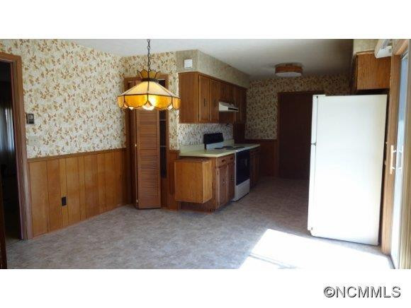 48 CLEMENT HILL DRIVE - Photo 6