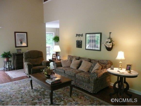 93 White Pine Rd - Photo 2