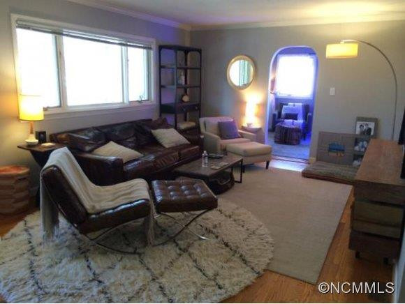 11 MAPLEWOOD RD - Photo 2