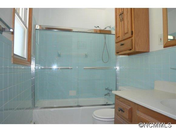 211 Bee Ridge Road - Photo 14