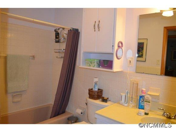 211 Bee Ridge Road - Photo 15