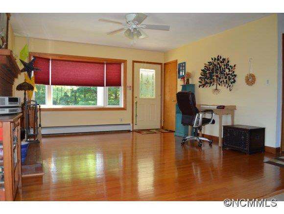 211 Bee Ridge Road - Photo 4
