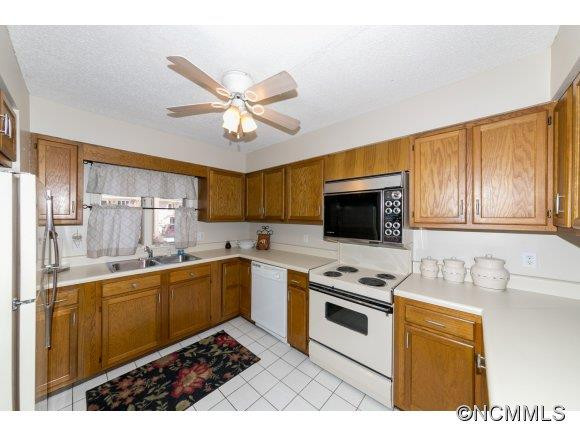 550 Britton Creek Drive - Photo 10