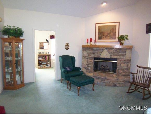 2 Country Meadows Lane - Photo 4