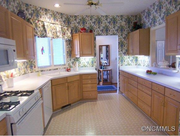 2 Country Meadows Lane - Photo 6